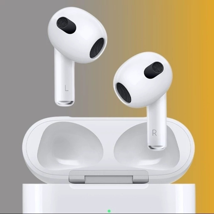 هدفون بلوتوثی اپل مدل AirPods 3 | صدای فراگیر و طراحی ارگونومیک