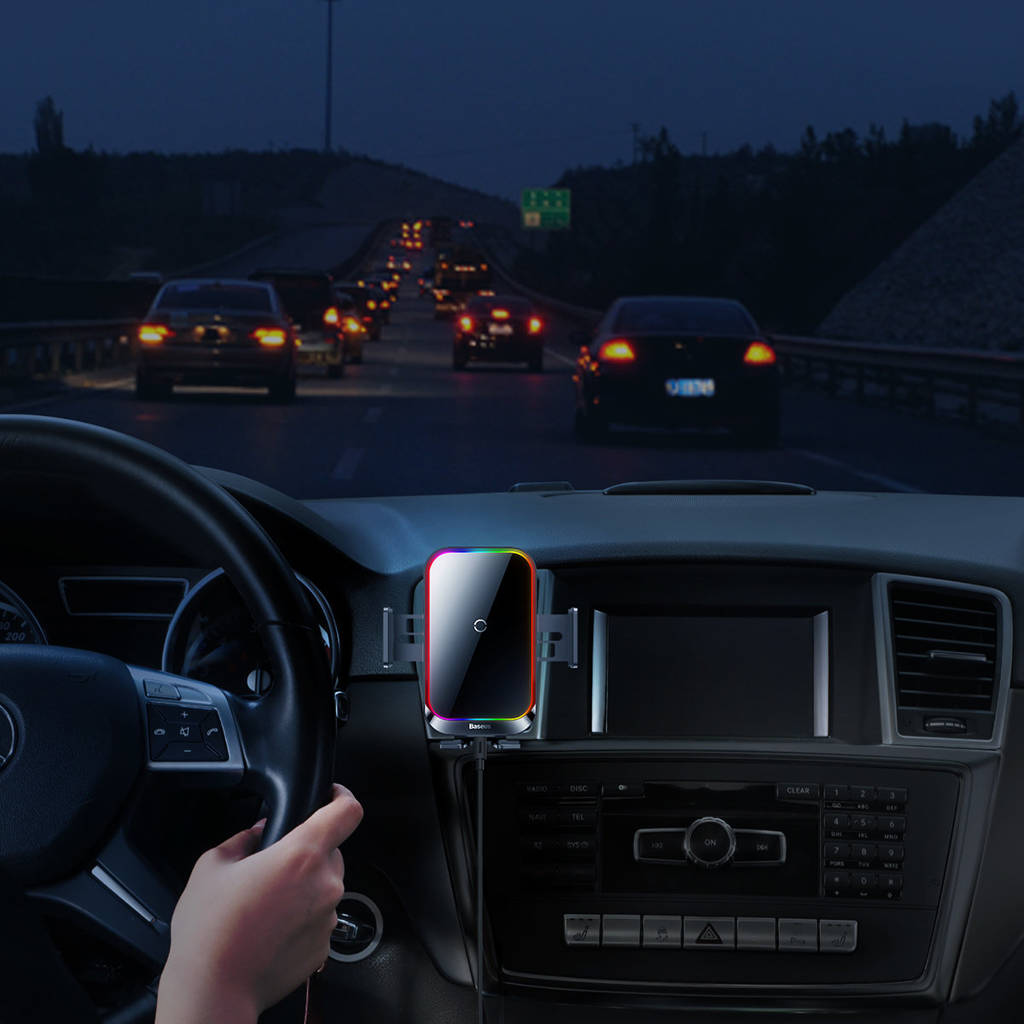 بهترین هولدر شارژر وایرلس برای خودرو